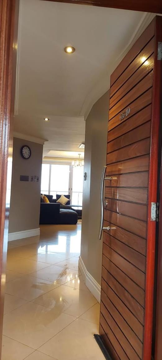 Ocean Sunrise at the Sails - Durban point waterfront Apartment in Durban
