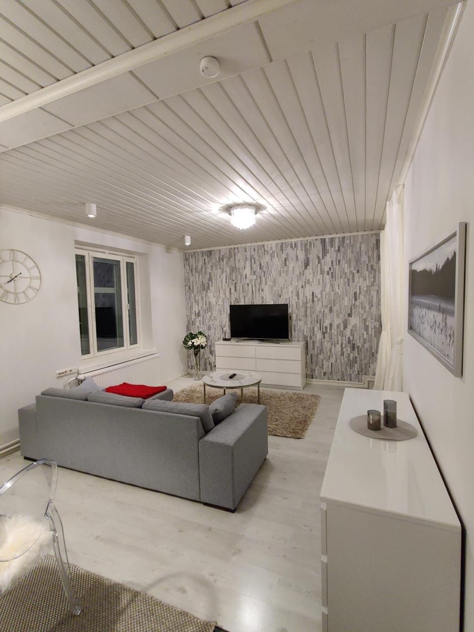 Communal lounge/ TV room, Living room