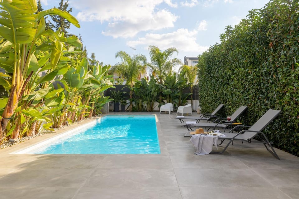 Pool Voula Apartment close to Kavouri Beach by Cielo Homes Apartment in East Attica Regional Unit, Greece