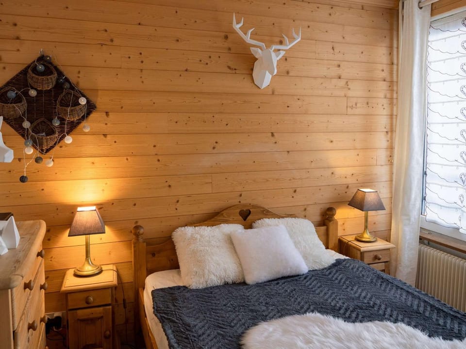 Val Thorens - Appt 6 pers rénové, 2 chambres, WiFi, loc. à skis, proche pistes - FR-1-637-28 Apartment in Les Allues
