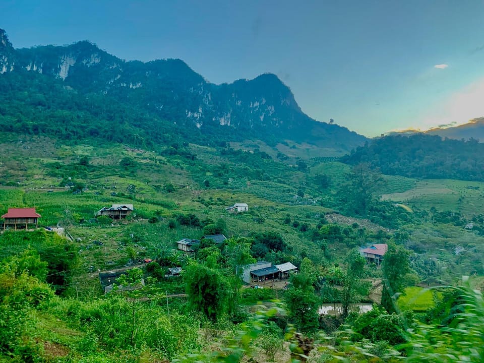 Nearby landmark, Natural landscape, Mountain view