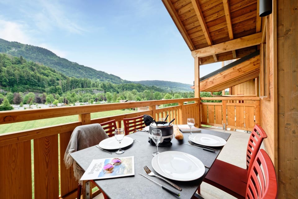Summer, View (from property/room), Balcony/Terrace, Dining area, Mountain view