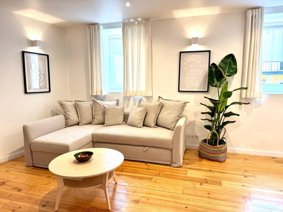 The Yellow House - Duplex Apartment in Lisbon
