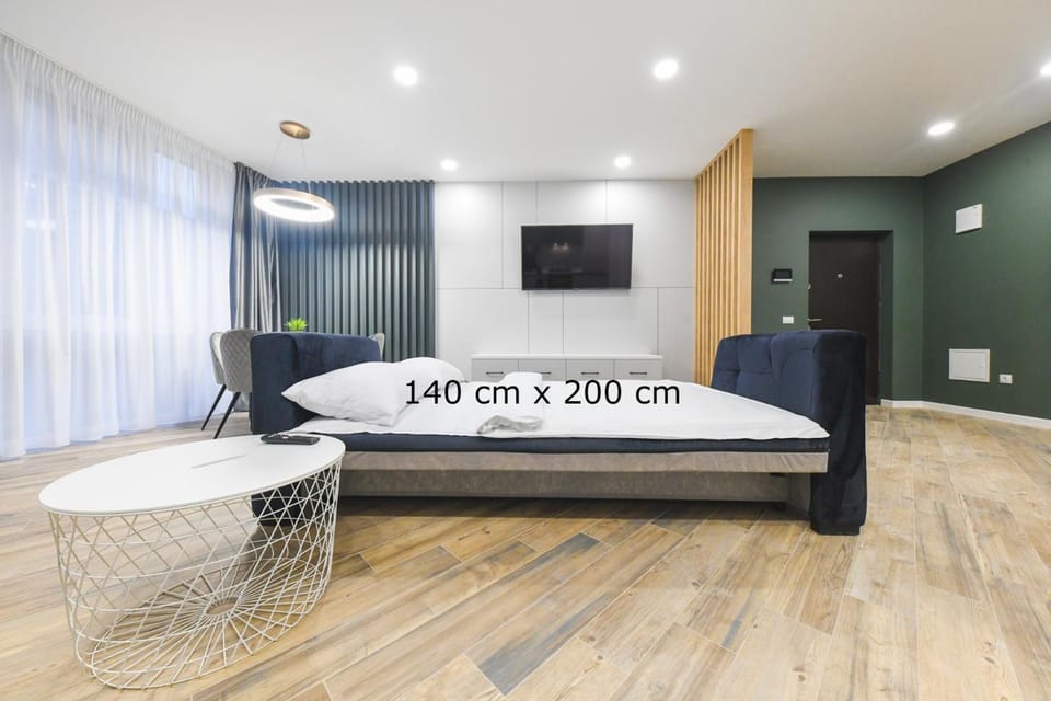 Bed, Living room