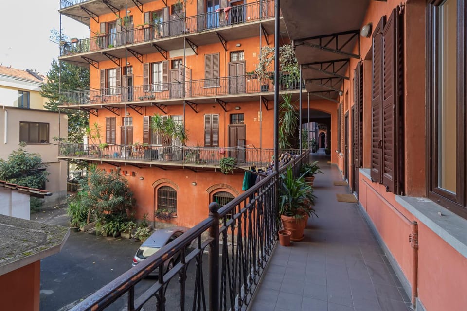 Property building, Day, View (from property/room), Balcony/Terrace