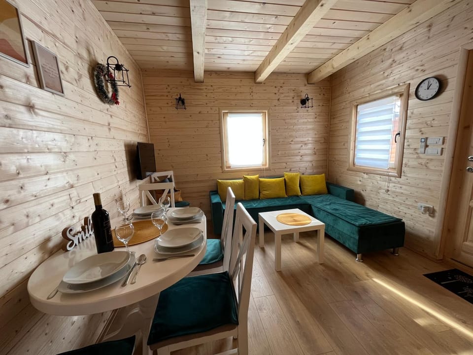 Brvnare MADERA Banja Ždrelo House in Serbia