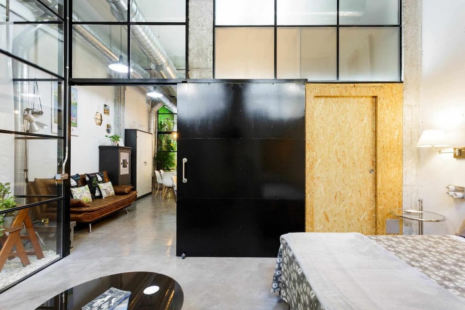 Bathroom, TV and multimedia, Decorative detail, Bedroom