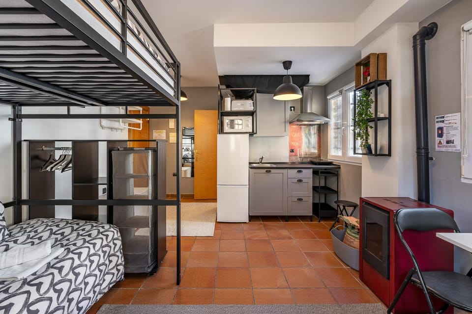 Property building, Living room, Bedroom