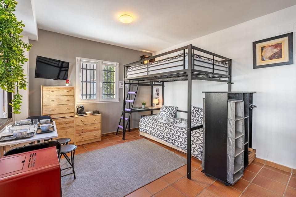 Property building, Living room, Bedroom