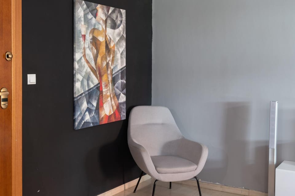 Living room, Decorative detail, Seating area