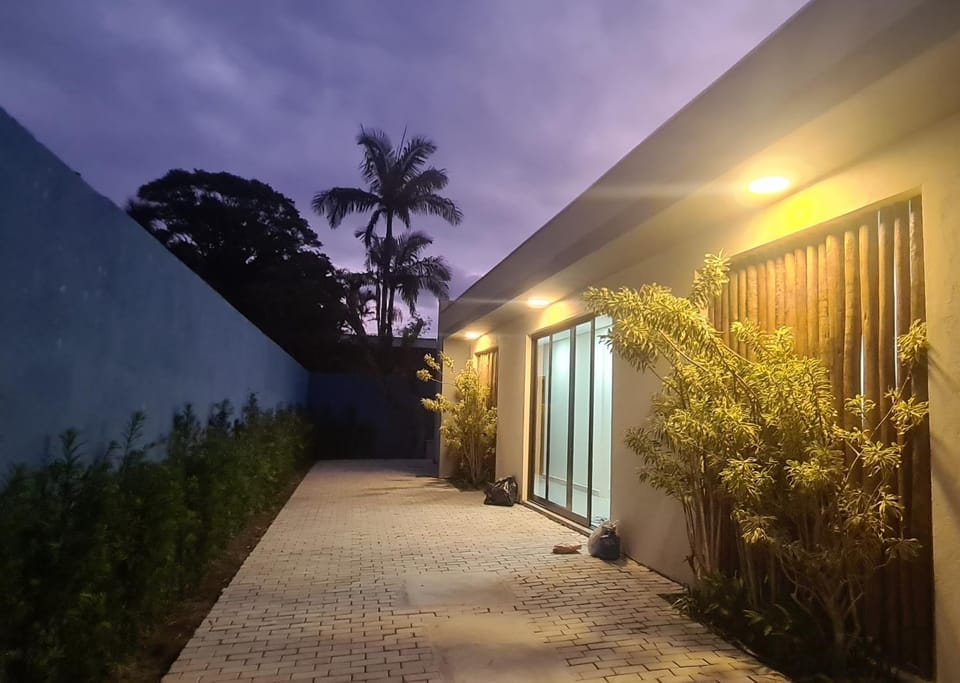 Facade/entrance, Sunset