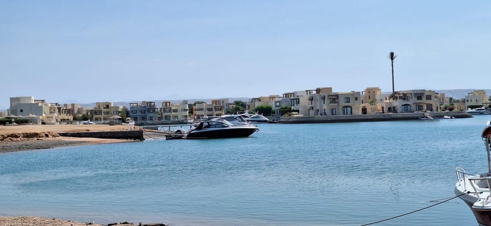 Nearby landmark, Day, Natural landscape, Lake view, River view, Sea view