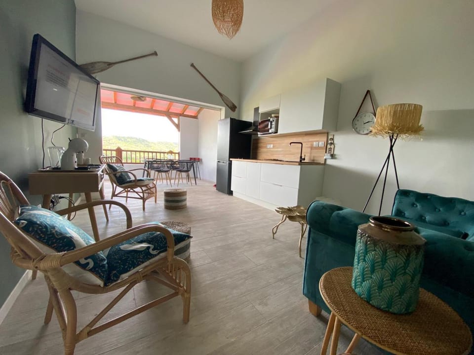 Living room, Dining area, kitchen