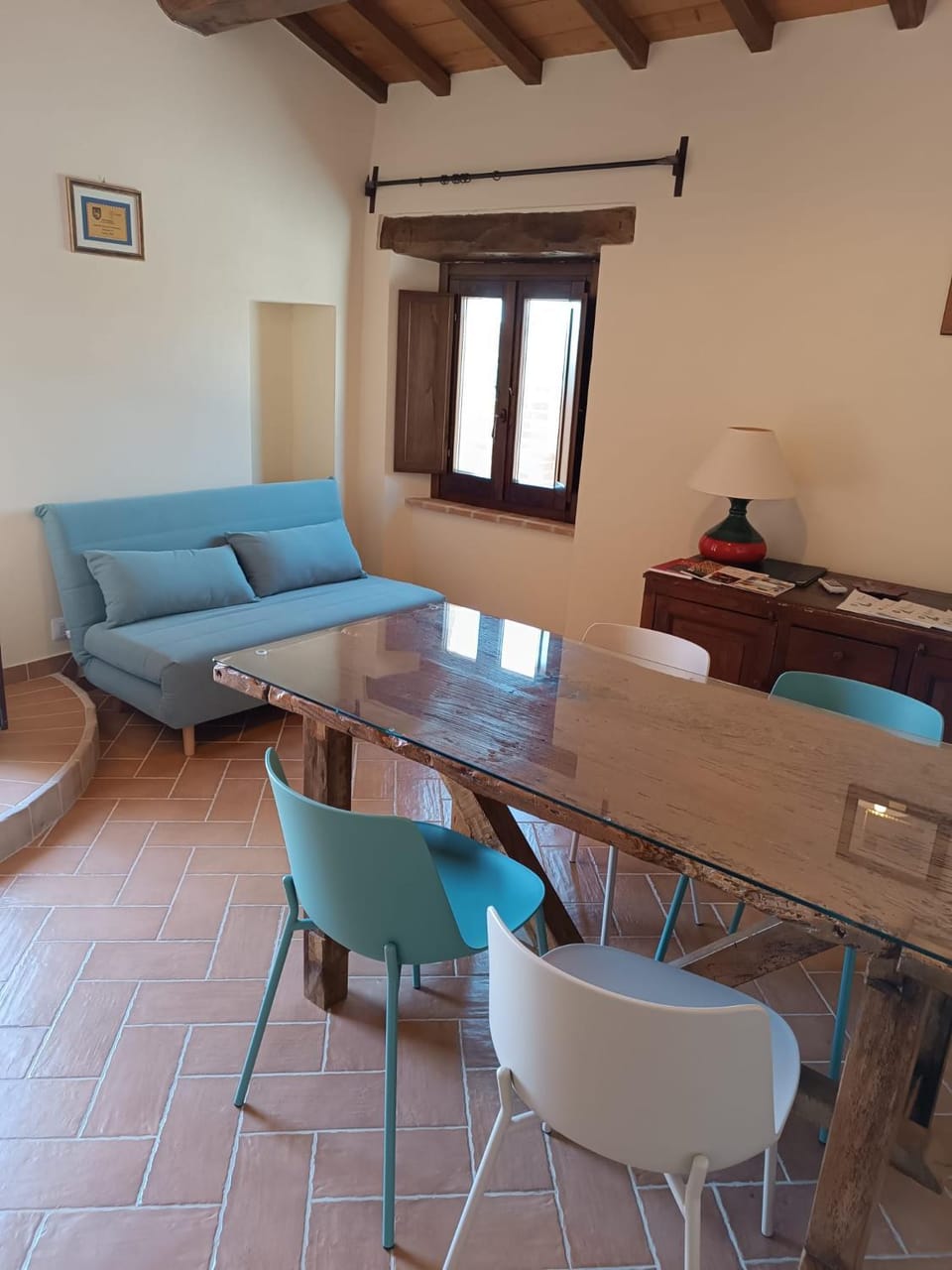 Facade/entrance, Living room, Seating area, kitchen