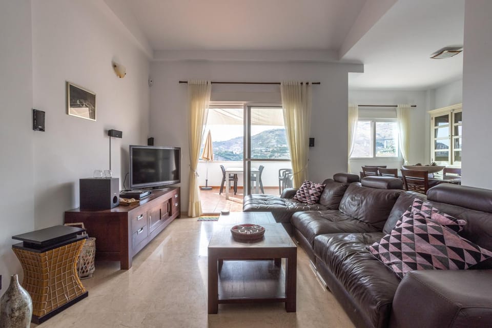 Property building, Living room