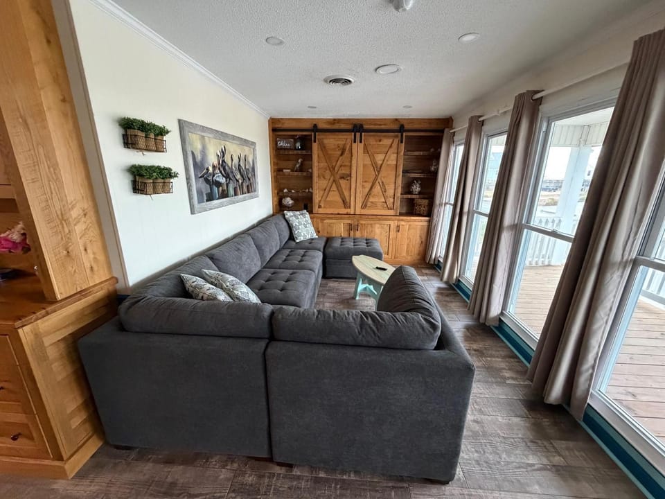 Coastal Home: Walk to Holden Beach! House in Holden Beach