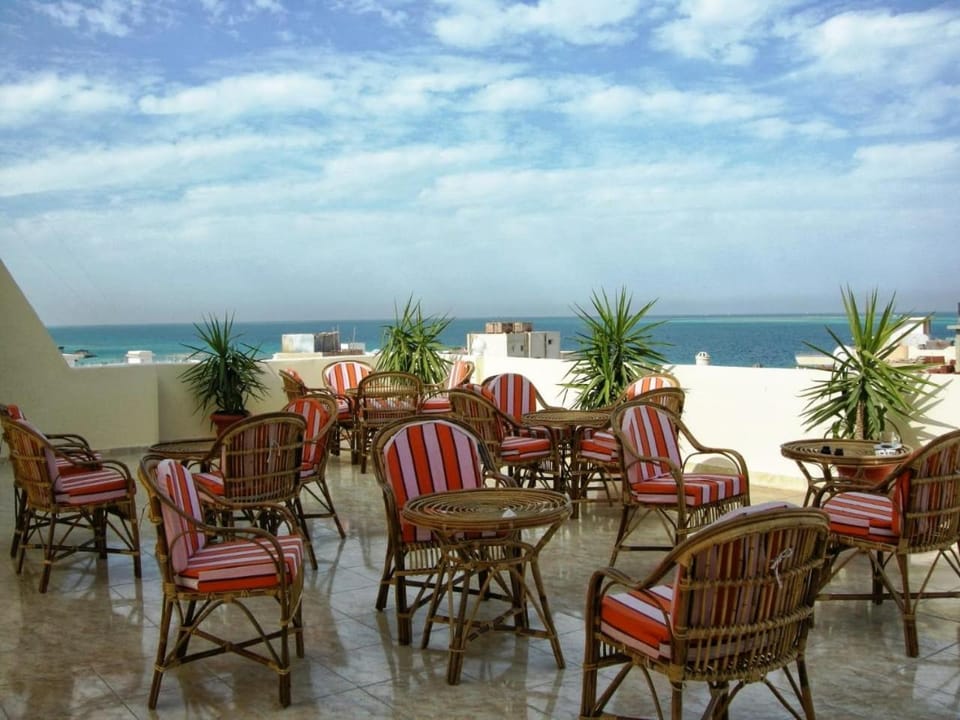 Restaurant/places to eat, View (from property/room), Balcony/Terrace, Sea view, Sunrise