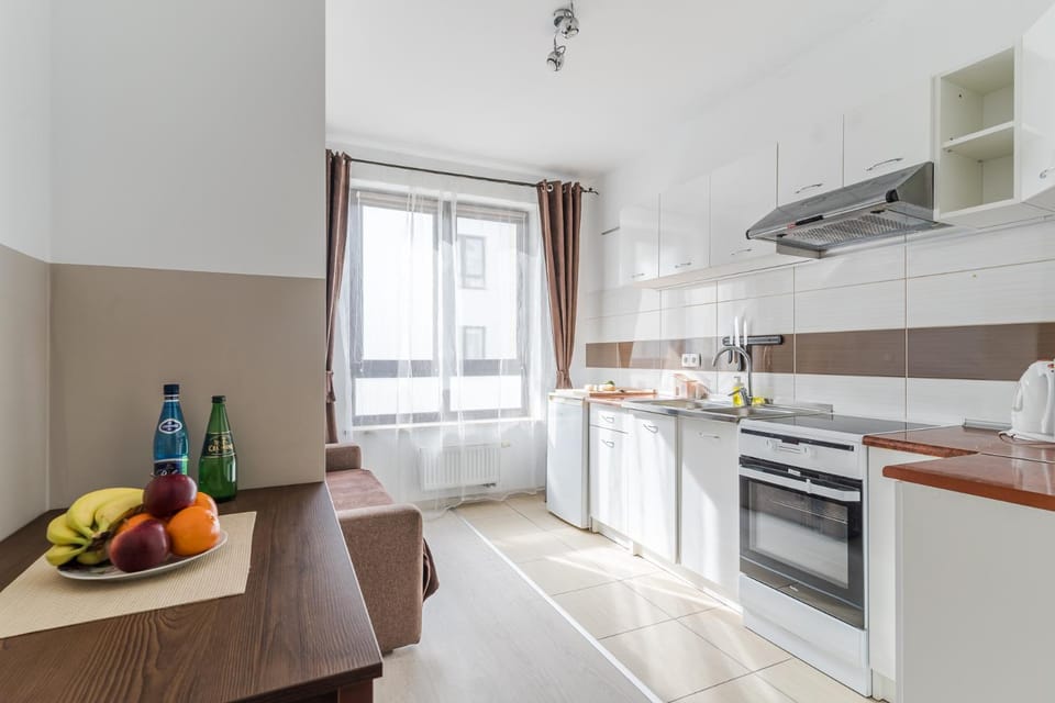 Kitchen or kitchenette, Dining area, stove