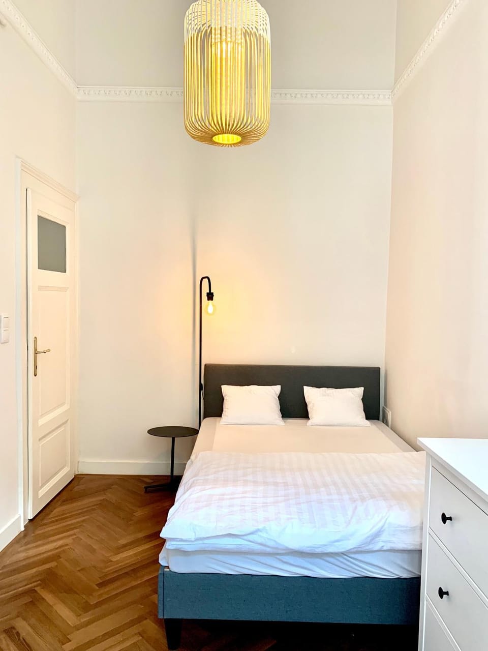 Bed, Photo of the whole room, Bedroom, wardrobe