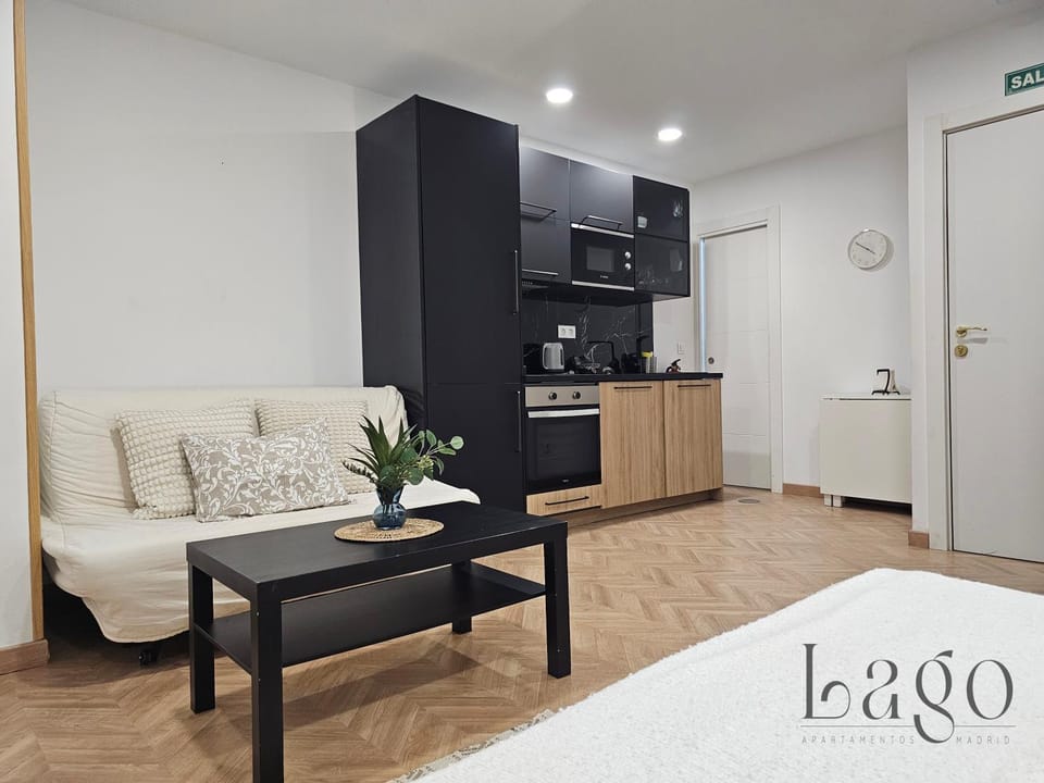 Living room, Communal kitchen