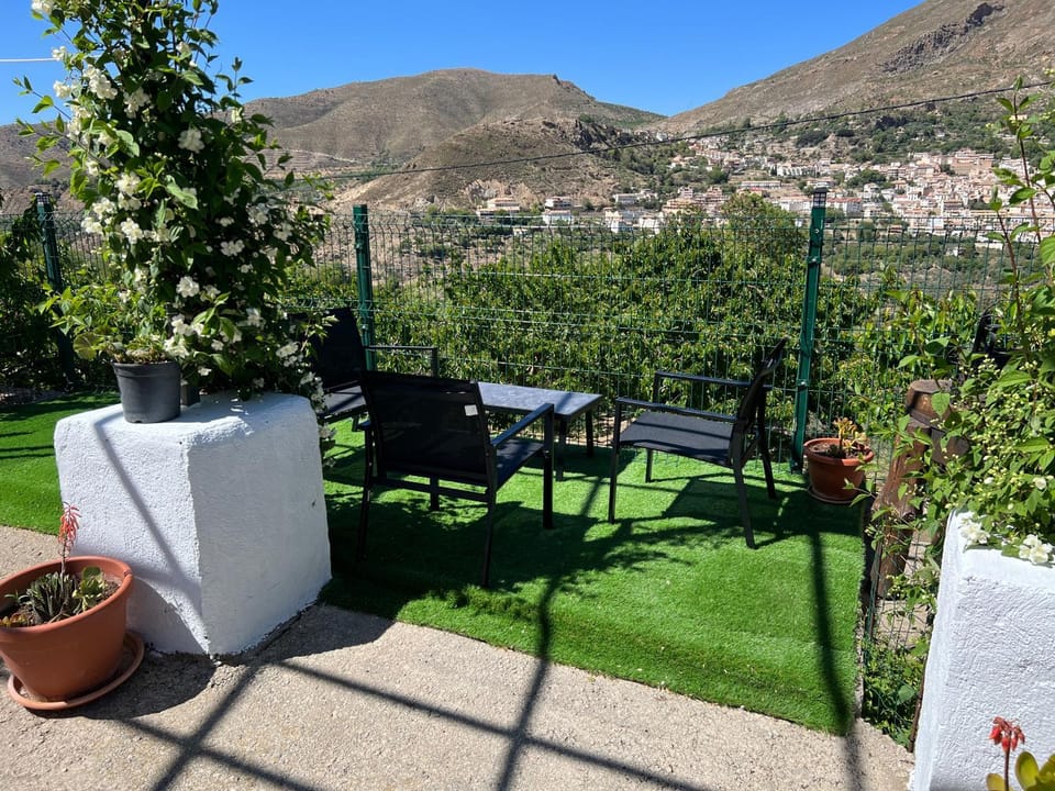 Natural landscape, Garden, View (from property/room), Balcony/Terrace, Mountain view