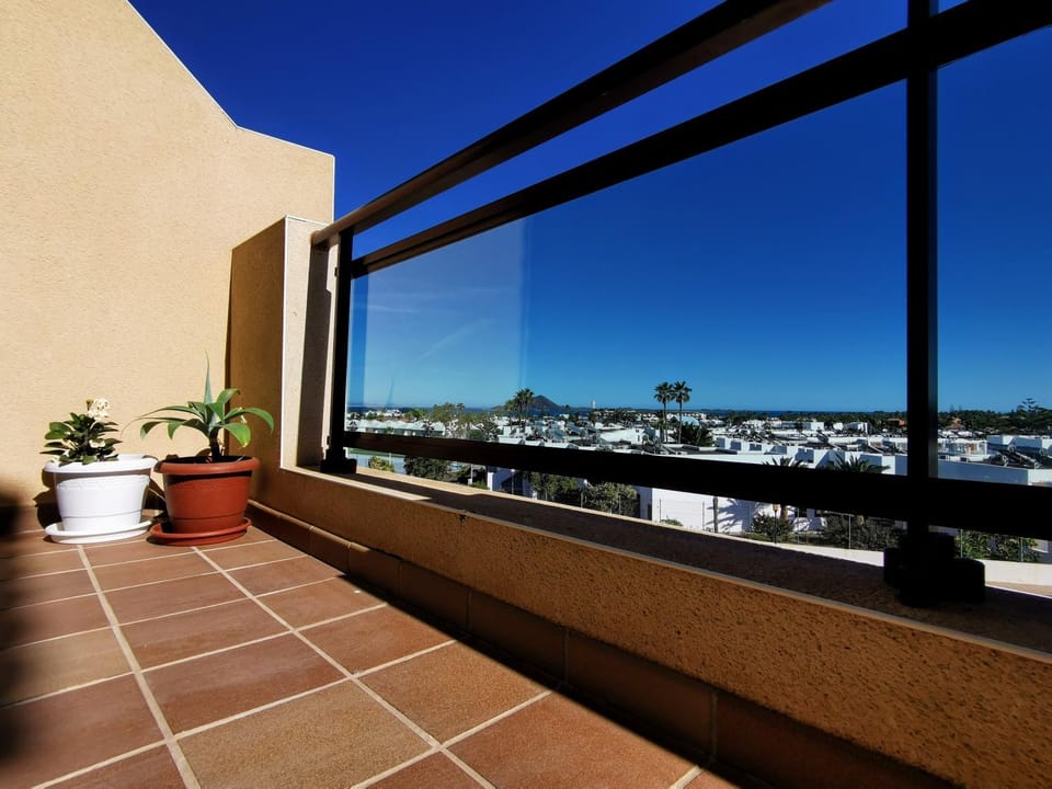 Balcony/Terrace, City view, Sea view, Street view