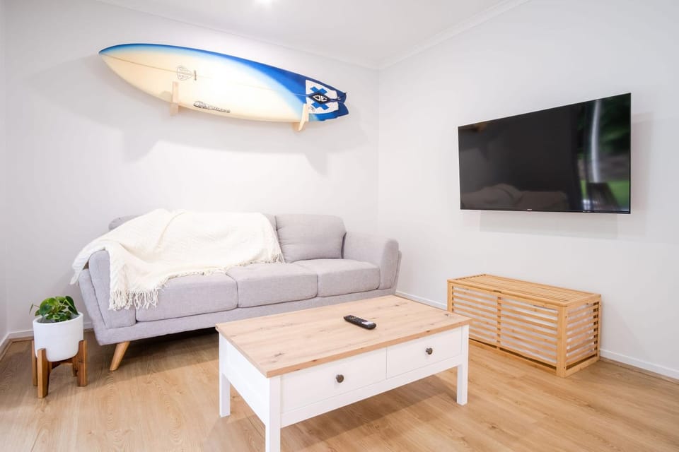 TV and multimedia, Photo of the whole room, Seating area