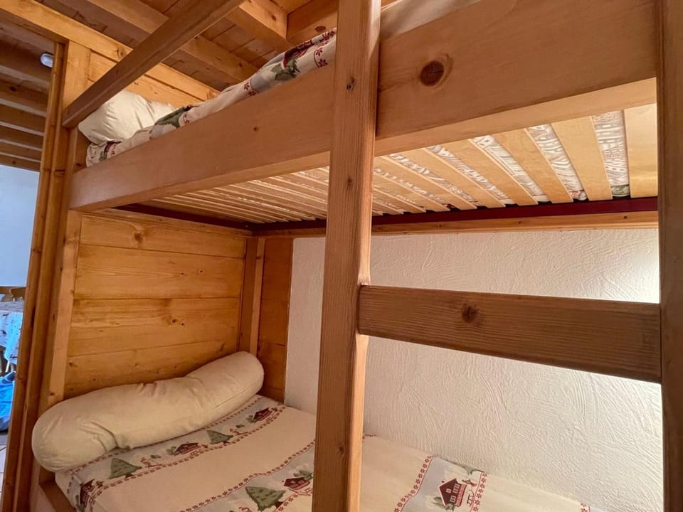 Appartement sud chaleureux, proche centre et ski, WIFI - FR-1-624-14 Apartment in Samoëns