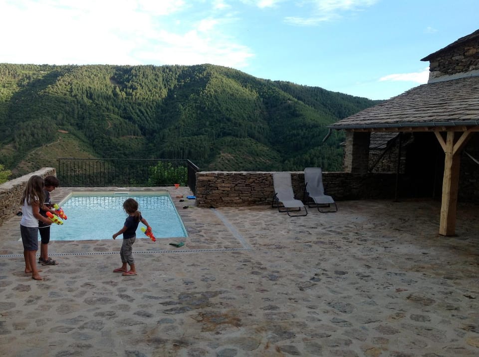 MAISON DE CHARME EN ARDECHE DU SUD AVEC PISCINE House in Auvergne-Rhône-Alpes
