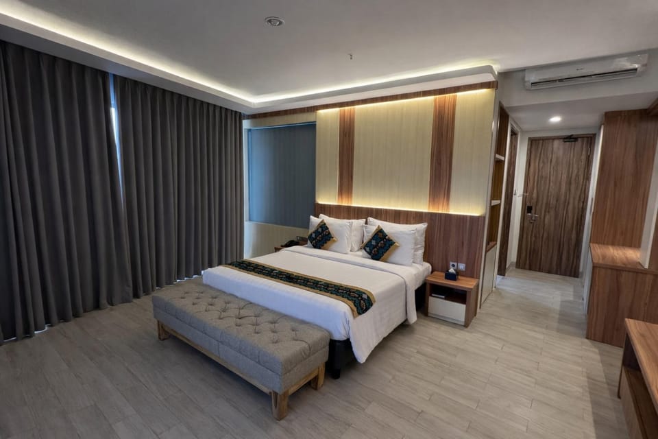 Bed, Bedroom, air conditioner