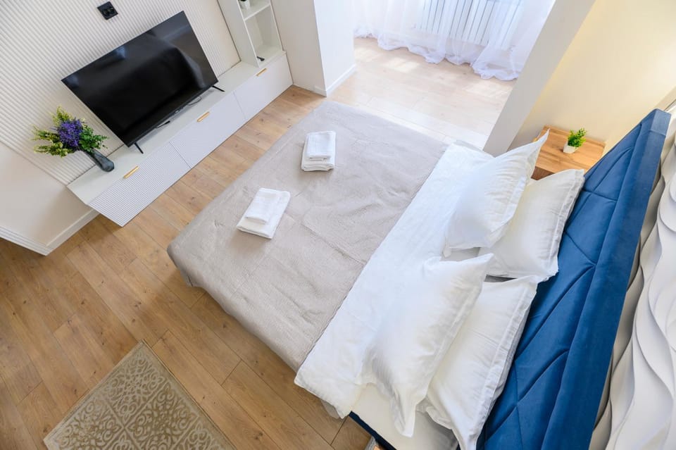На площади Республики Apartment in Almaty