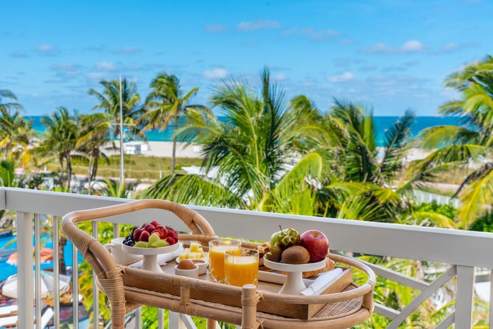 View (from property/room), Food and drinks