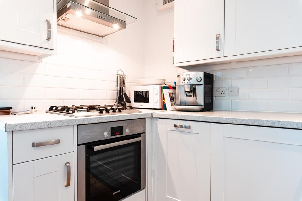 pet friendly, stove