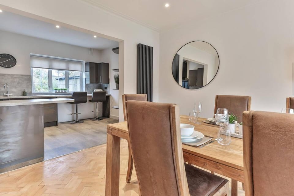 Cosy, Exclusive Sheffield House near Peak district House in Sheffield