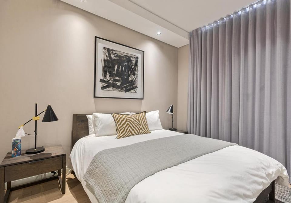 5 Star Elegant Apartments, Ellipse, Waterfall City, Midrand, Johannesburg Apartment in Sandton