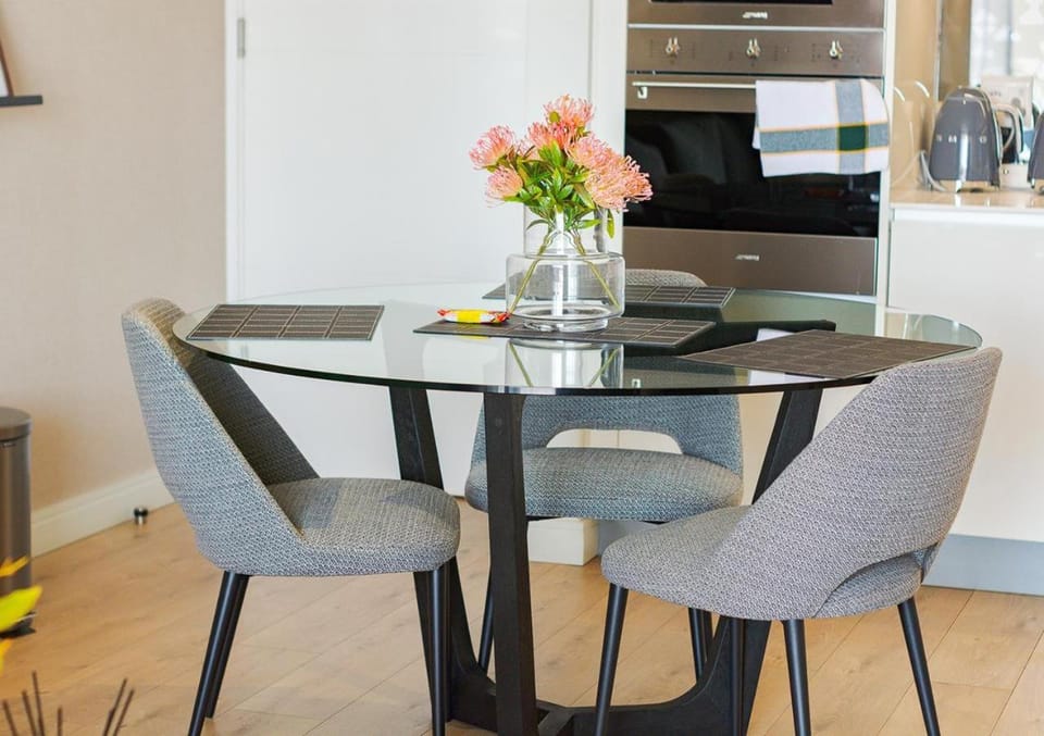 5 Star Elegant Apartments, Ellipse, Waterfall City, Midrand, Johannesburg Apartment in Sandton