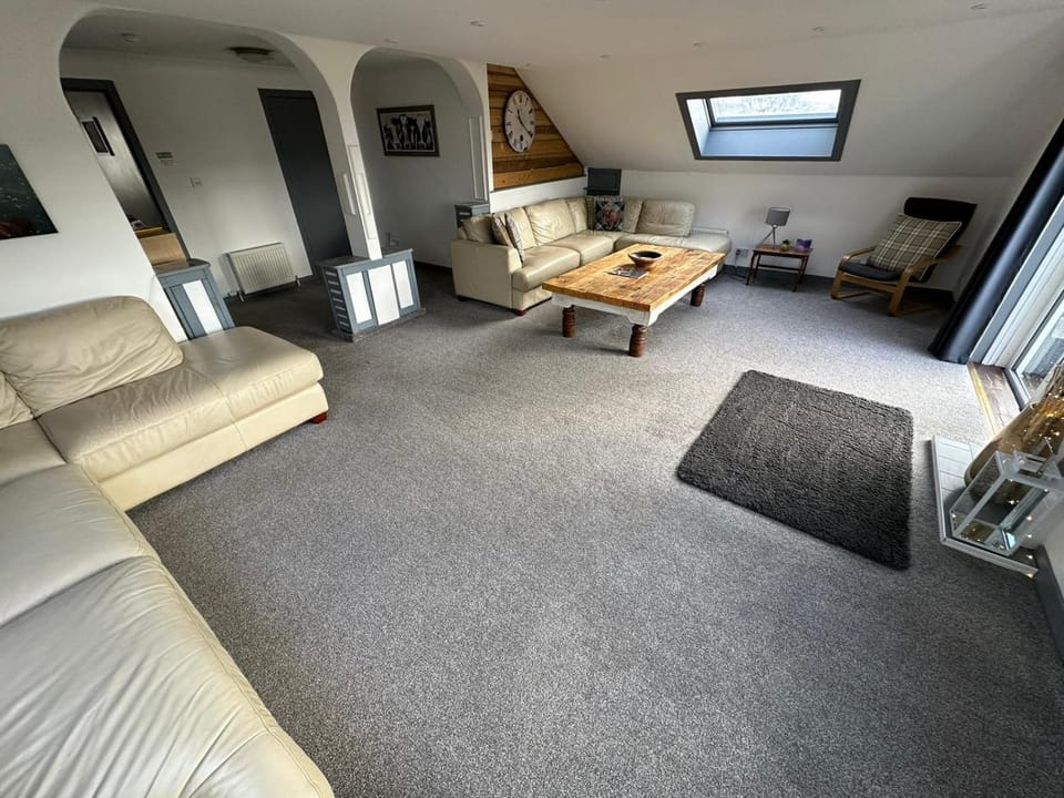 TV and multimedia, Living room, Photo of the whole room, Seating area