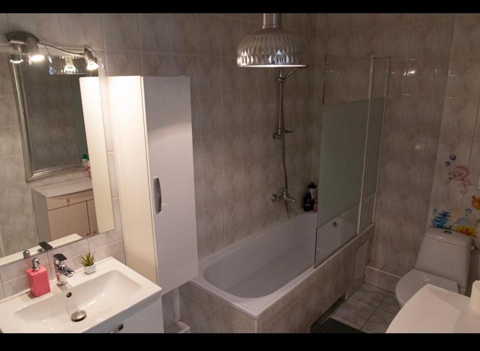 Apartament nad Balatonem Apartment in Warsaw