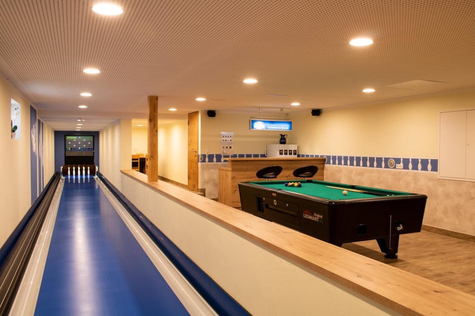 Billiard, Bowling