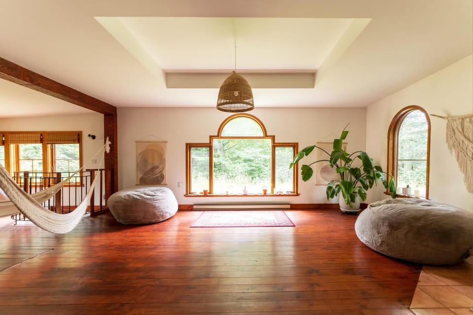 Communal lounge/ TV room
