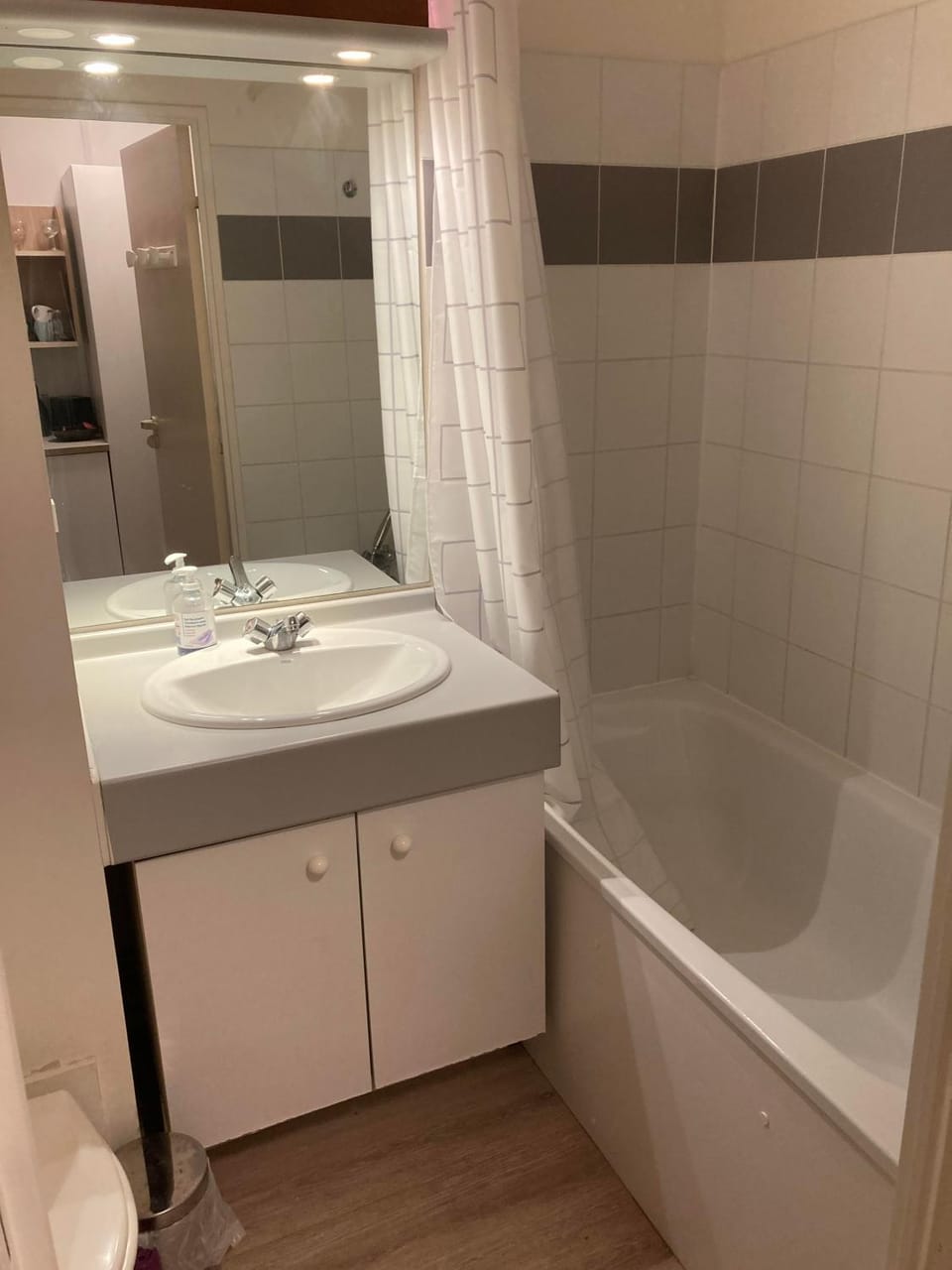Le confort à deux pas clinique de l union *WIFI* Apartment in Toulouse