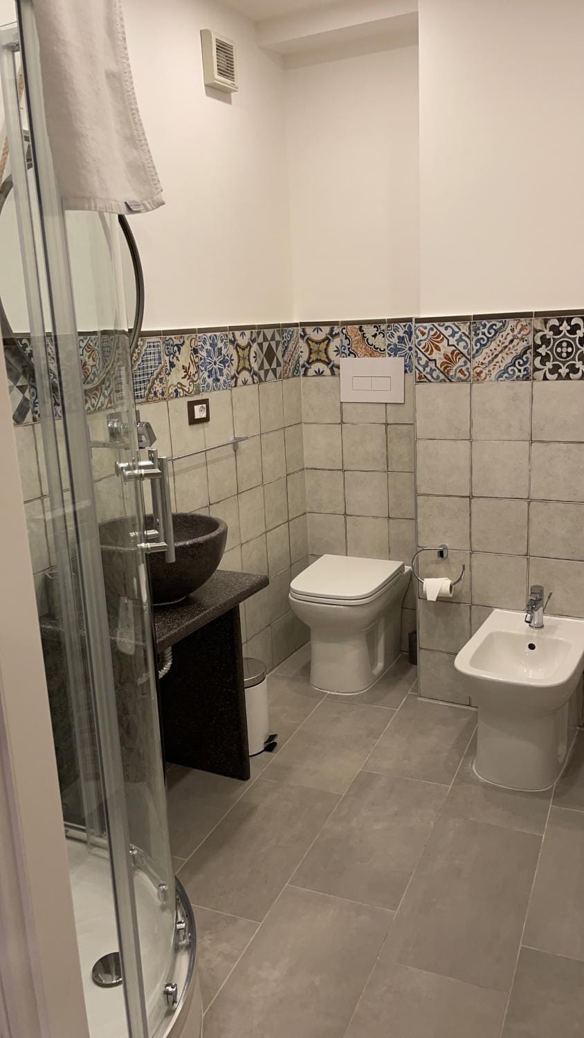 Toilet, Bathroom