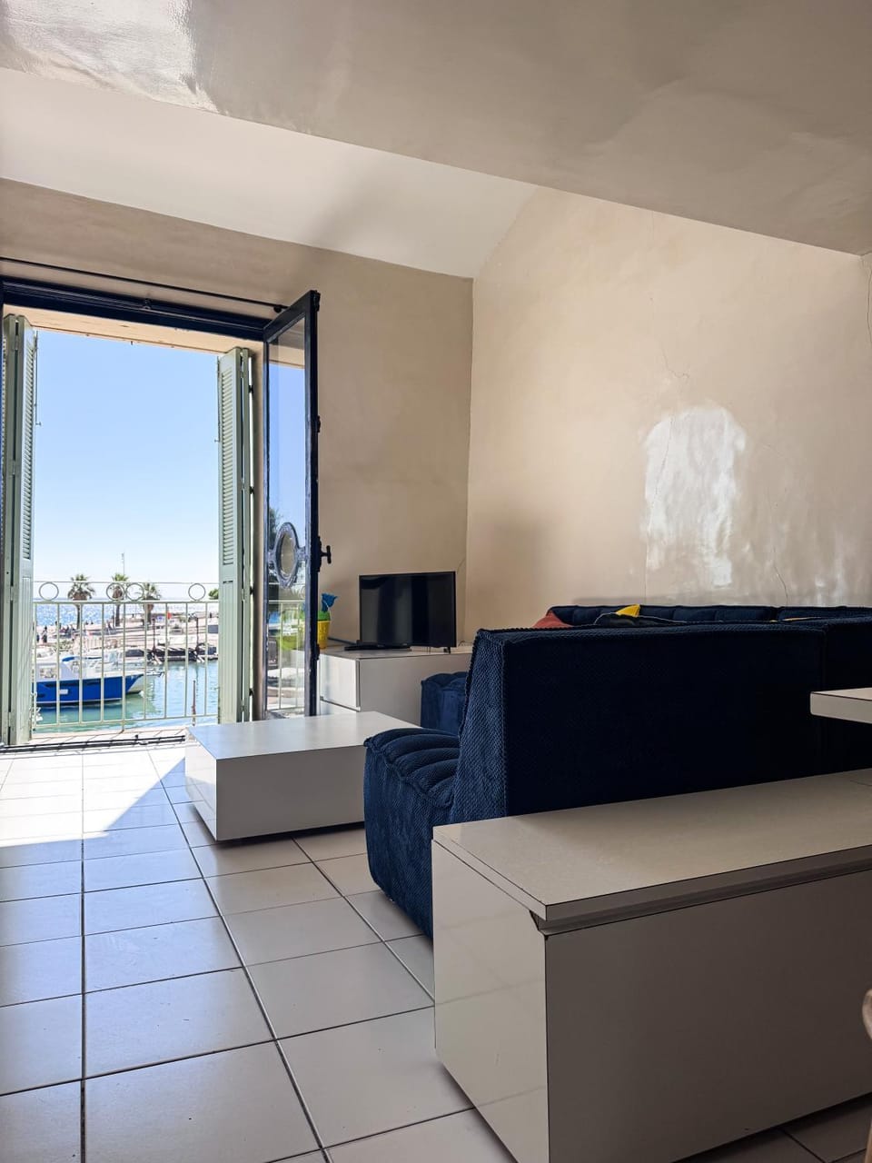 L'AUTHENTIQUE - Sur le Port - Parking - Wifi Apartment in Cassis