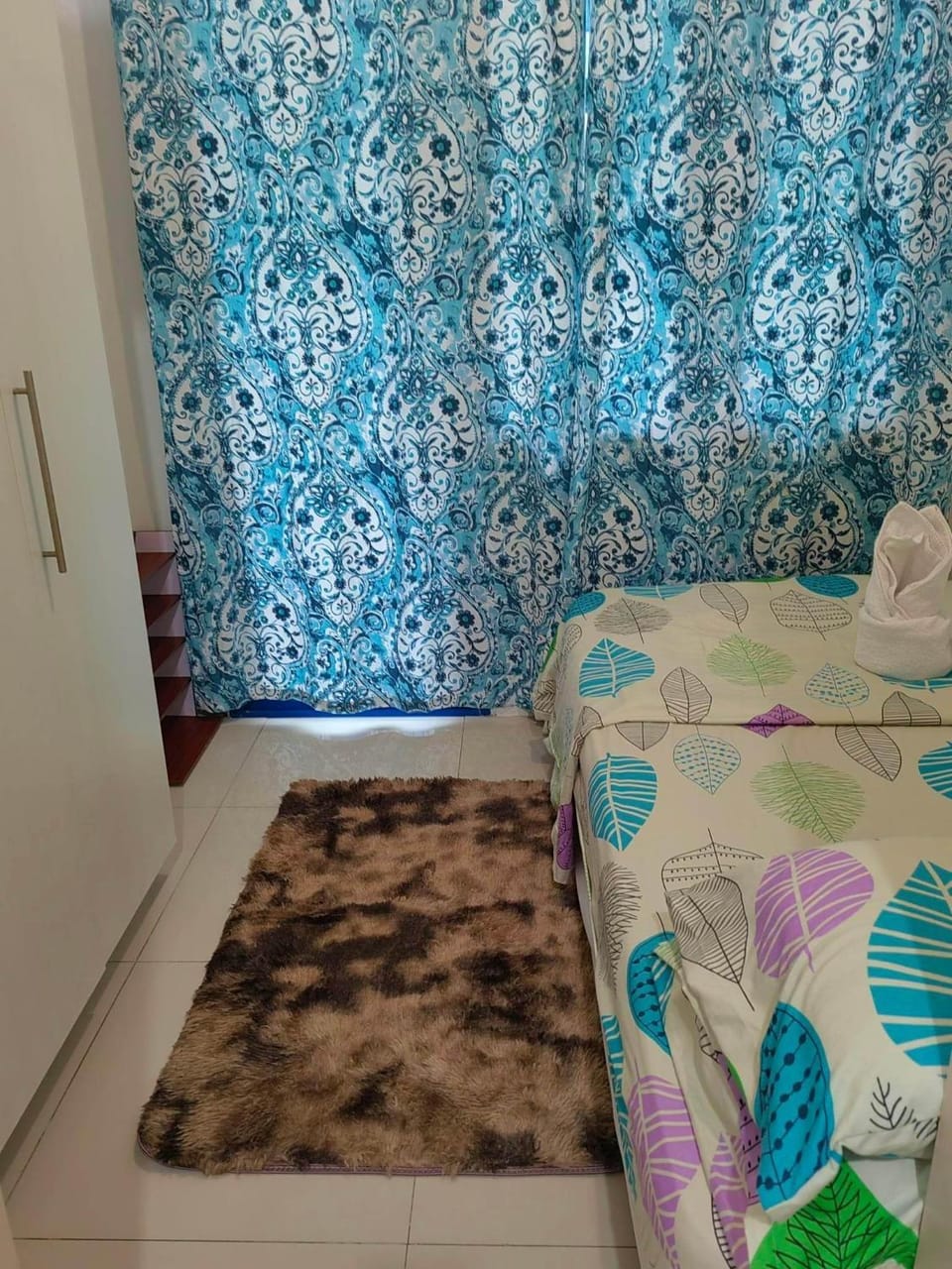 Moa's Spot at Sea Residences Apartment in Pasay