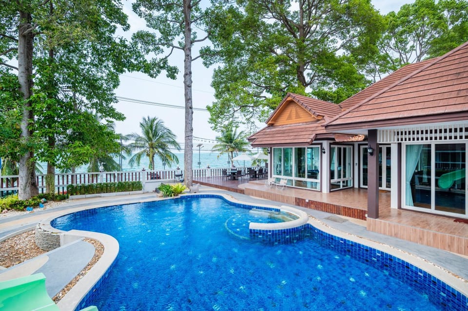 Swimming pool, Swimming pool