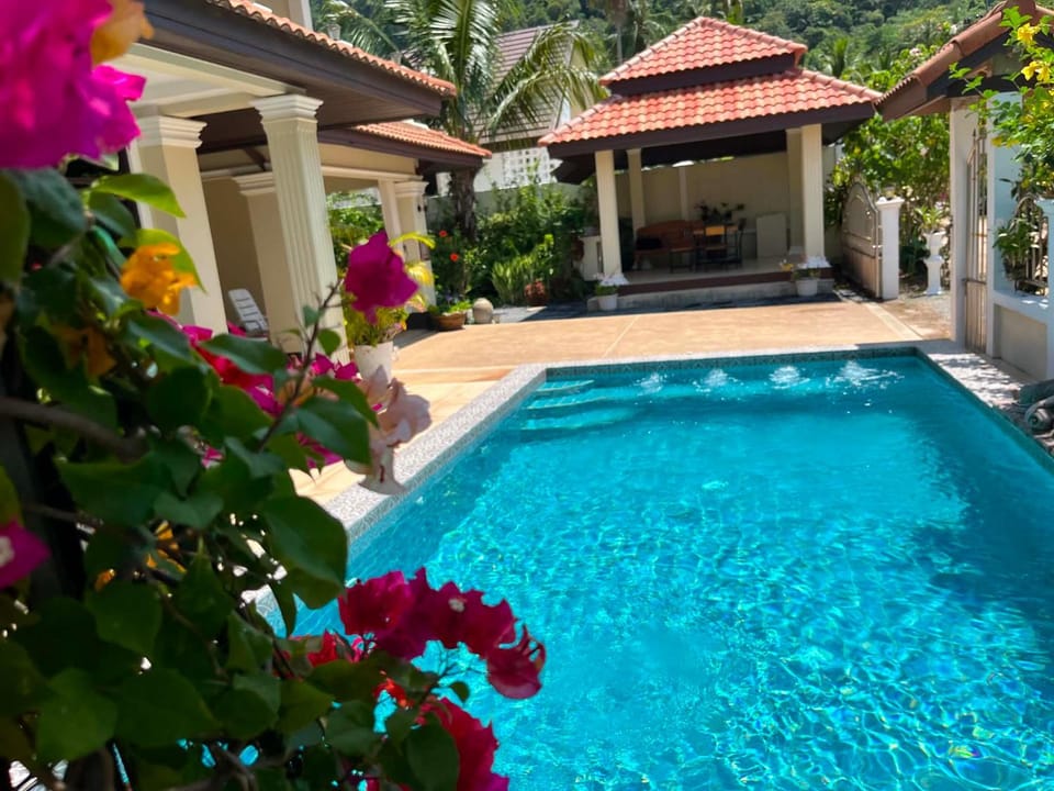 Orchid Pool -Villa 4 bedrooms Villa in Sala Dan