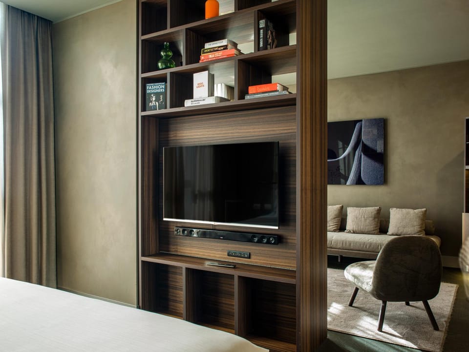 Bed, Living room, Bedroom