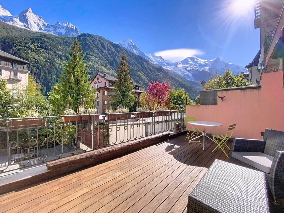 Patio, Balcony/Terrace, Mountain view