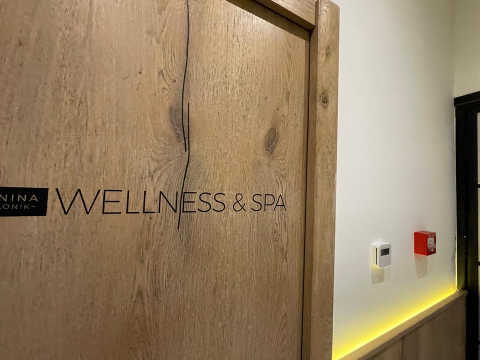 Spa and wellness centre/facilities, Swimming pool