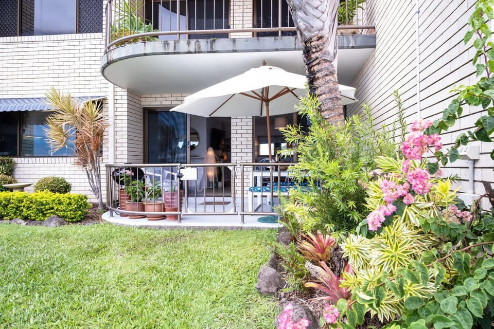 Property building, Patio, Garden, Garden view